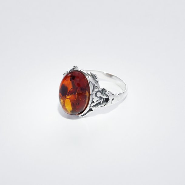 SLV RING MED COGNAC FARVET RAV